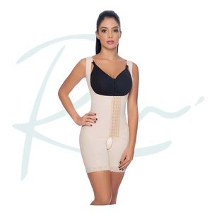 Medium Bella's Full Body Mid Thigh Faja